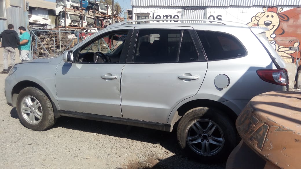  Hyundai SANTA FE 2011    EN DESARME